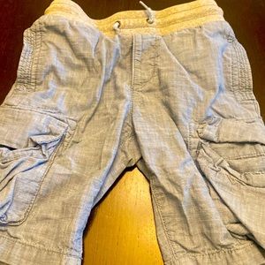 Gap kids pull-on cargo shorts, size S, chambray